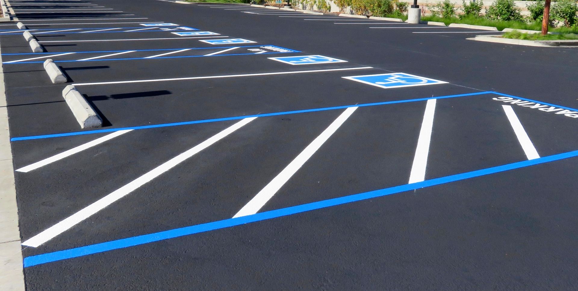 Parking Lot Striping service - professional parking lot striping for commercial parking lots and pavement